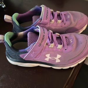 Girls under armour shoes